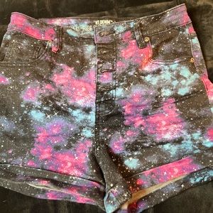 HT Denim Galaxy Ultra Hi-Rise Button-Front Shorts